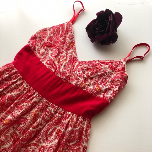 Dresses & Skirts - 🌟HP🌟Vintage Red Paisley “Everyday Dress”